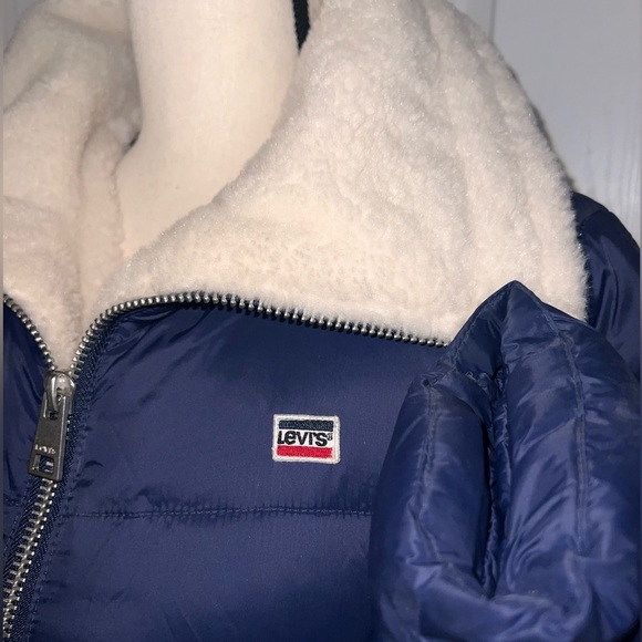 Women’s Levi Blue puffer Sherpa  winter jacket - Picture 7 of 10
